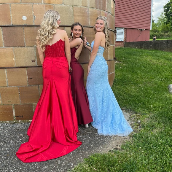 Sherri Hill Stunning Red Prom Corset Gown (style 55419) - Picture 4 of 16